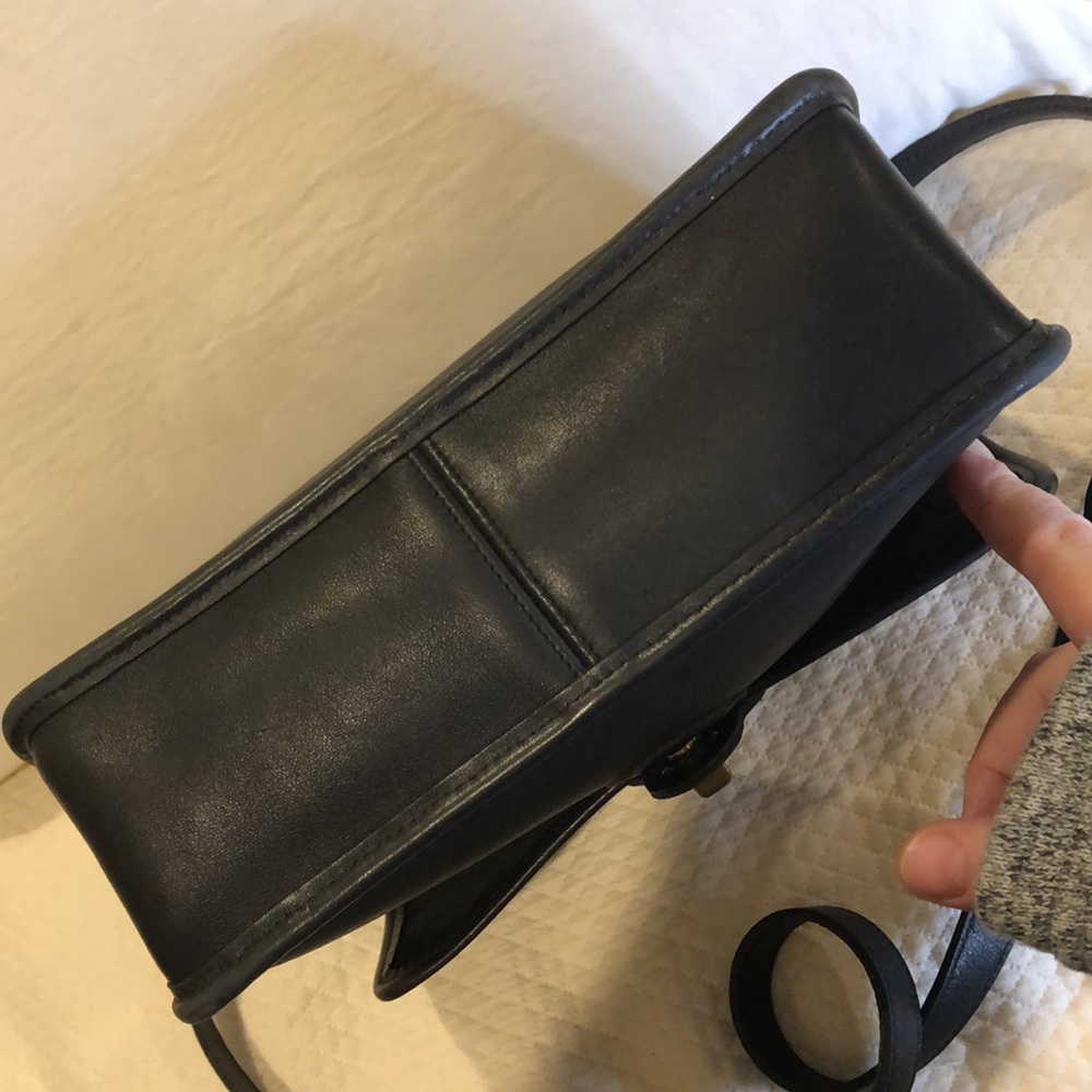 Vintage COACH WILLIS Black Leather Station Turn Lock Crossbody Shoulder Bag - Picture 9 of 15